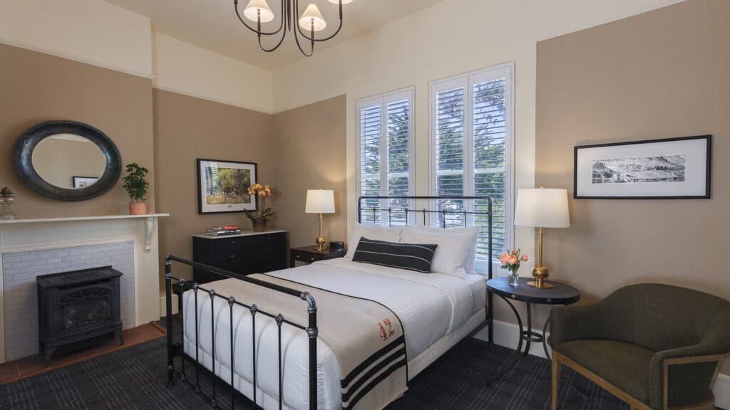 Presidio Lodging - Funston House Queen Room - Professional Architectural Photography